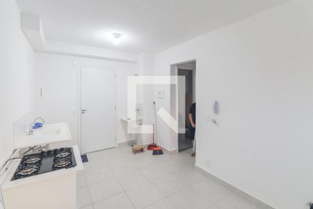 Sala/Cozinha de apartamento para alugar com 2 quartos, 32m² em Vila Maria, São Paulo