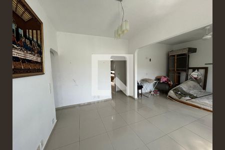Sala de casa para alugar com 4 quartos, 208m² em Praça Seca, Rio de Janeiro