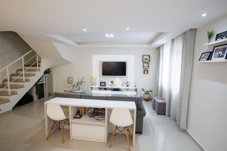 Sala de Estar de casa para alugar com 3 quartos, 117m² em Jacarepaguá, Rio de Janeiro