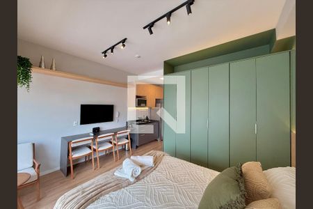 Quarto de kitnet/studio para alugar com 0 quarto, 30m² em Santo Amaro, São Paulo