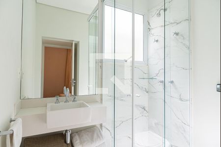 Banheiro da Suíte de apartamento à venda com 2 quartos, 67m² em Bela Vista, São Paulo