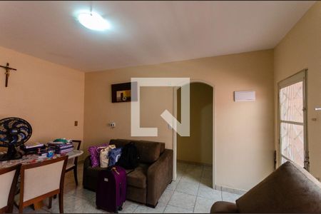Sala de casa à venda com 5 quartos, 180m² em Jardim Peri, São Paulo