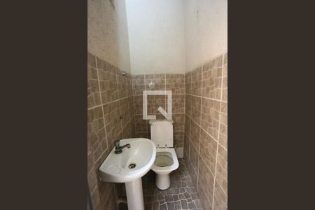 Lavabo de casa para alugar com 3 quartos, 5m² em Parque Pinheiros, Taboão da Serra