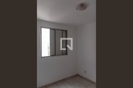 Quarto 2 de apartamento para alugar com 3 quartos, 70m² em Buritis, Belo Horizonte
