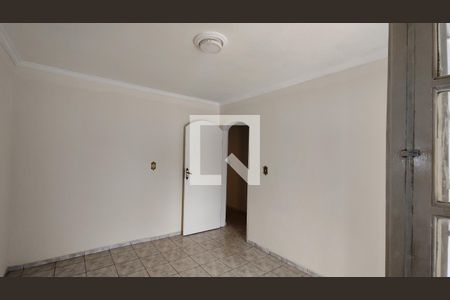 Quarto 1 de casa para alugar com 3 quartos, 250m² em Vila Romanopolis, Ferraz de Vasconcelos