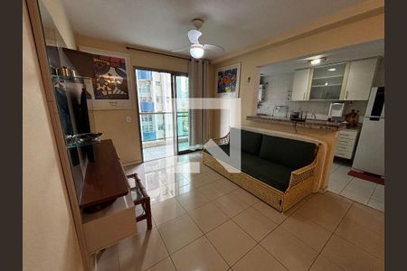 Sala de apartamento para alugar com 2 quartos, 70m² em Recreio dos Bandeirantes, Rio de Janeiro