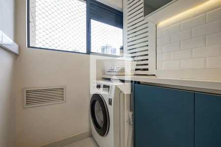 Sala/Cozinha de apartamento à venda com 2 quartos, 72m² em Cerqueira César, São Paulo