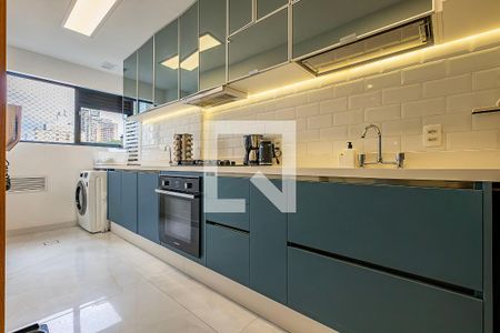 Sala/Cozinha de apartamento à venda com 2 quartos, 72m² em Cerqueira César, São Paulo