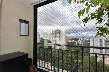 Varanda de apartamento à venda com 2 quartos, 62m² em Chácara Agrindus, Taboão da Serra