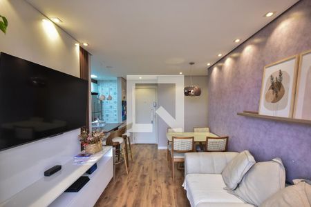 Sala de apartamento à venda com 2 quartos, 62m² em Chácara Agrindus, Taboão da Serra