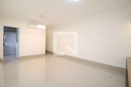 Sala de apartamento para alugar com 3 quartos, 96m² em Santa Mônica, Uberlândia
