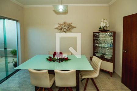 Casa à venda com 3 quartos, 180m² em Santa Amelia, Belo Horizonte