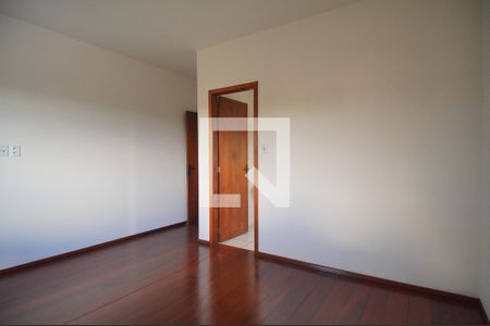 Suíte de casa à venda com 4 quartos, 220m² em Canudos, Novo Hamburgo