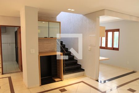 Sala de casa de condomínio para alugar com 4 quartos, 247m² em Loteamento Portal do Sol Ii, Goiânia