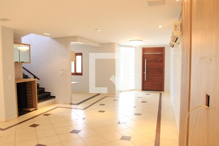 Sala de casa de condomínio para alugar com 4 quartos, 247m² em Loteamento Portal do Sol Ii, Goiânia