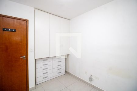 Quarto 1 de apartamento para alugar com 2 quartos, 48m² em Vila Gustavo, São Paulo