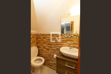 Lavabo  de casa de condomínio para alugar com 2 quartos, 84m² em Vila Mazzei, São Paulo