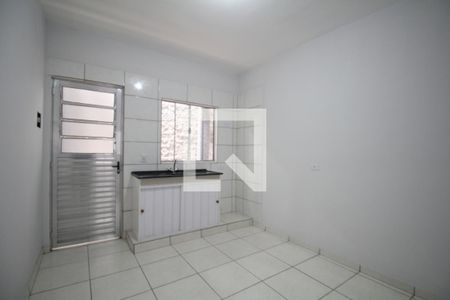 Sala/Cozinha de kitnet/studio para alugar com 1 quarto, 20m² em Cidade Intercap, Taboão da Serra