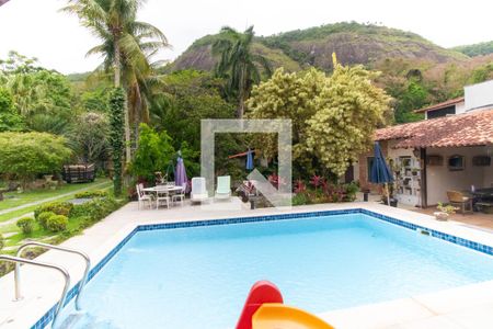 Vista da Sala de casa à venda com 5 quartos, 400m² em Itaipu, Niterói