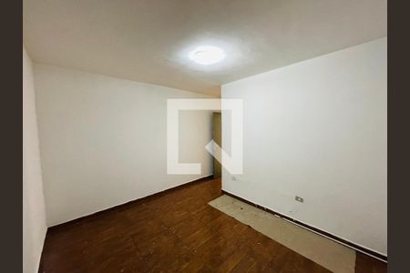 Quarto 2 de casa para alugar com 2 quartos, 70m² em Vila Nova Bonsucesso, Guarulhos