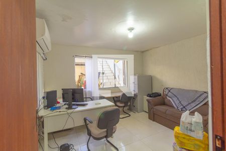 Escritório de casa à venda com 3 quartos, 250m² em Centro, Canoas