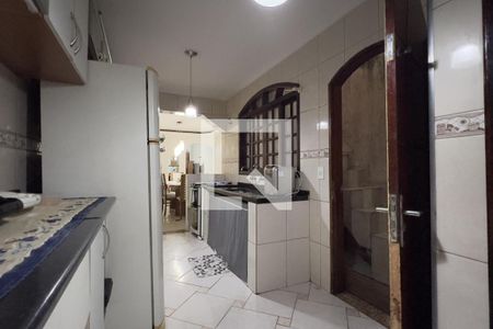 Cozinha de casa à venda com 4 quartos, 154m² em Parque Santo Antonio, Guarulhos