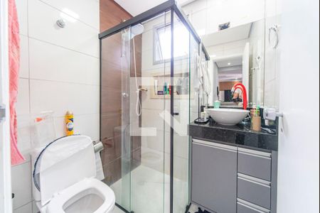 Banheiro  de apartamento à venda com 2 quartos, 55m² em Vila Lutécia, Santo André