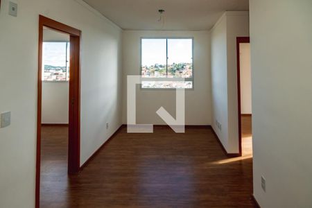 Sala de apartamento para alugar com 3 quartos, 54m² em Vila Real (justinopolis), Ribeirão das Neves