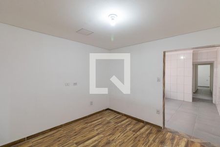 Sala de casa para alugar com 2 quartos, 80m² em Jardim Helena, São Paulo