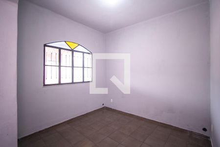 Sala de casa para alugar com 2 quartos, 140m² em Raul Veiga, São Gonçalo
