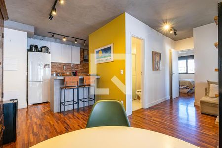 Sala/Cozinha de apartamento à venda com 2 quartos, 70m² em Pinheiros, São Paulo