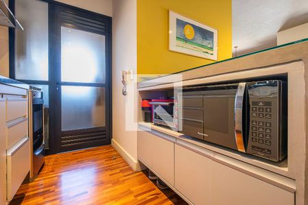 Sala/Cozinha de apartamento à venda com 2 quartos, 70m² em Pinheiros, São Paulo