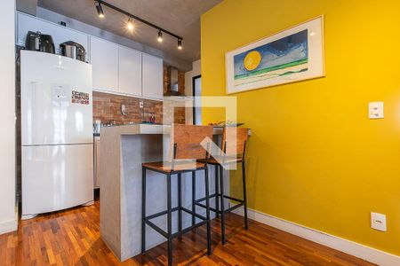 Sala/Cozinha de apartamento à venda com 2 quartos, 70m² em Pinheiros, São Paulo