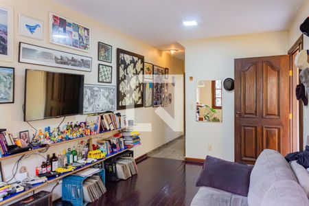 Sala de casa à venda com 4 quartos, 153m² em Vila Romana, São Paulo