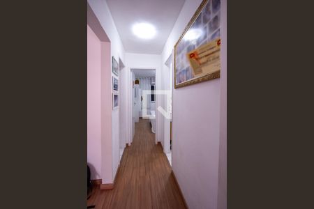 Corredor de apartamento para alugar com 2 quartos, 72m² em Rocha, São Gonçalo