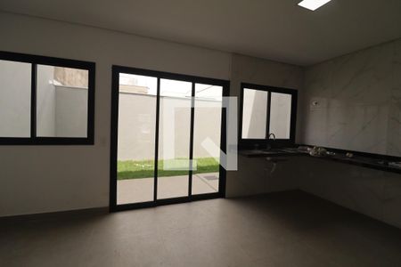Sala de casa à venda com 2 quartos, 129m² em Vila Liberdade, Jundiaí