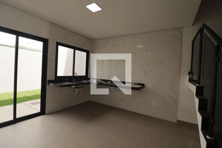 Sala de casa à venda com 2 quartos, 129m² em Vila Liberdade, Jundiaí