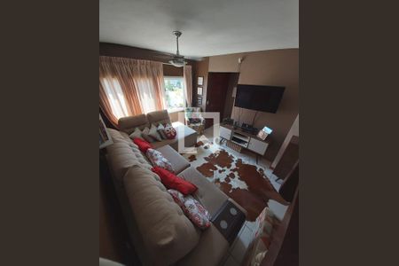 Sala de casa de condomínio à venda com 3 quartos, 90m² em Hípica, Porto Alegre