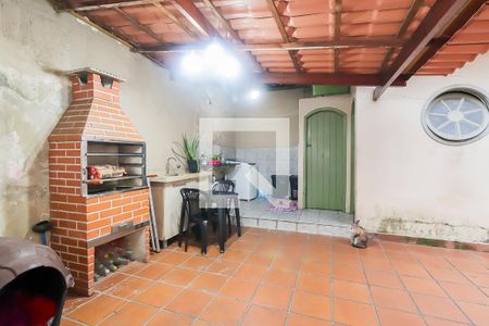 Quintal de casa à venda com 2 quartos, 88m² em Jardim Lageado, São Paulo
