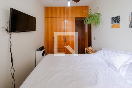 Quarto 1 de apartamento para alugar com 3 quartos, 70m² em Grajaú, Belo Horizonte