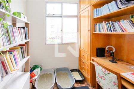 Quarto 2 de apartamento para alugar com 3 quartos, 70m² em Grajaú, Belo Horizonte
