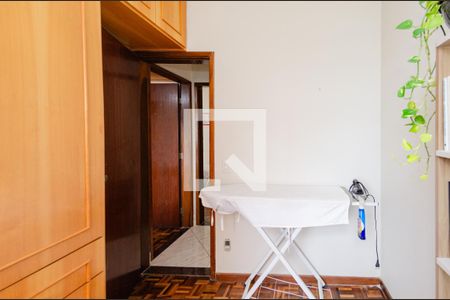 Quarto 2 de apartamento para alugar com 3 quartos, 70m² em Grajaú, Belo Horizonte