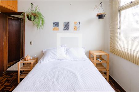 Quarto 1 de apartamento para alugar com 3 quartos, 70m² em Grajaú, Belo Horizonte