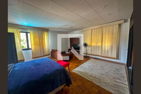 Quarto de casa para alugar com 5 quartos, 891m² em Alto de Pinheiros, São Paulo