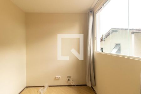 Quarto 1 de apartamento para alugar com 3 quartos, 61m² em Vila Izabel, Curitiba