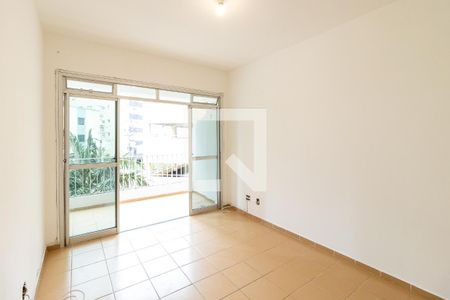 Sala de apartamento para alugar com 2 quartos, 75m² em Guilhermina, Praia Grande