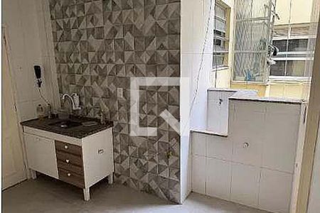 Apartamento à venda com 3 quartos, 75m² em Praça da Bandeira, Rio de Janeiro