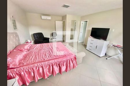 Casa à venda com 3 quartos, 200m² em Vargem Grande, Rio de Janeiro