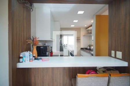 Cozinha de casa de condomínio à venda com 3 quartos, 200m² em Rubem Berta, Porto Alegre
