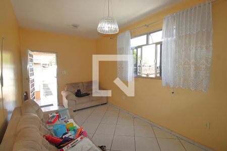 Sala de casa para alugar com 2 quartos, 128m² em Vila Valqueire, Rio de Janeiro